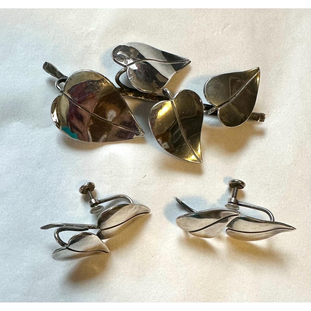 1960's Benchmade Sterling Silver Ivy Leaf Pin & Earrings Set‎